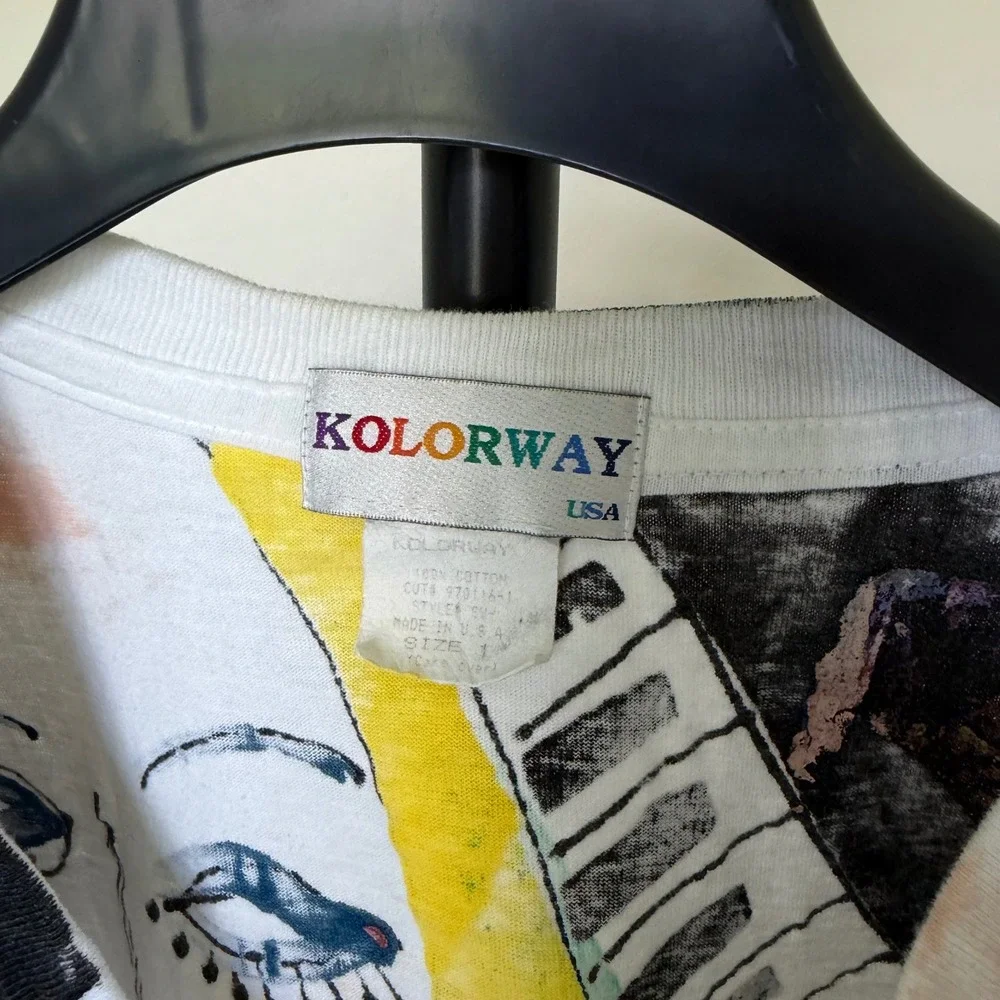 Kolorway‎ USA Abstract Art Music Piano Guitar AOP T-Shirt Sz M Multi Color